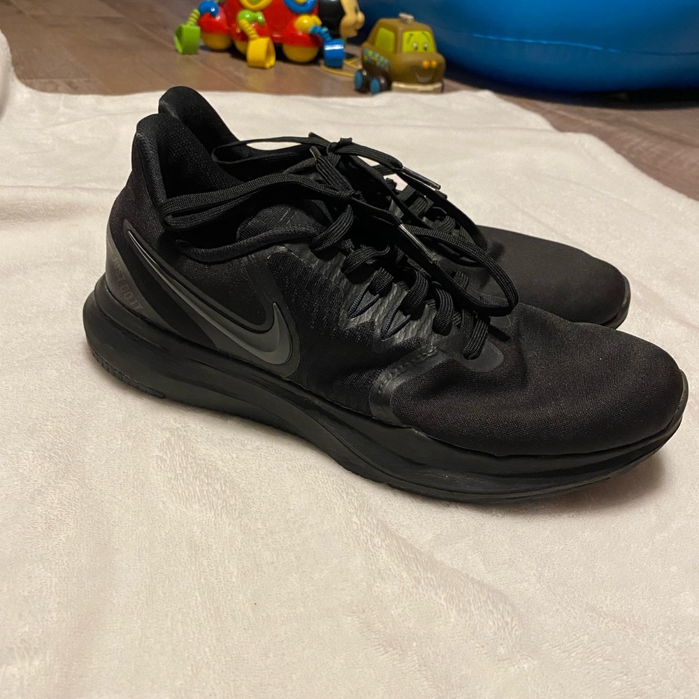 Womens nike shoes